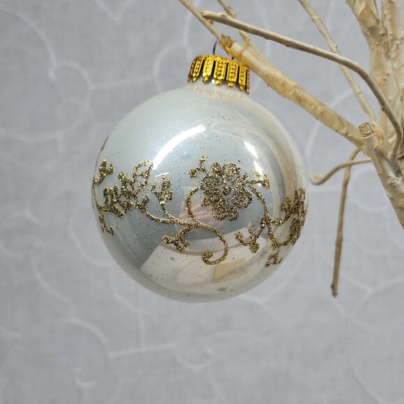 Vtg Christmas by Krebs Rose Ornaments Hand Decorated Glass Ball Crowned Set of 3 - Picture 6 of 16